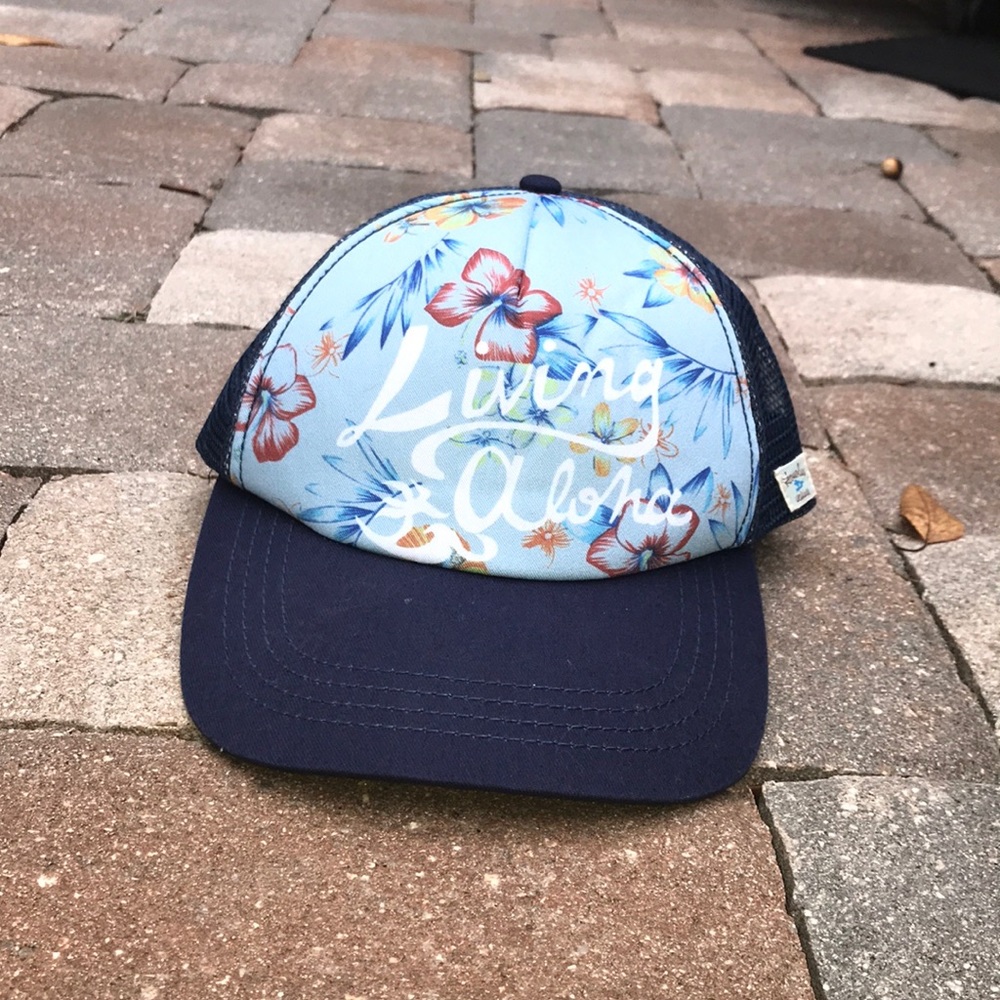 Hawaiian Living Hat
